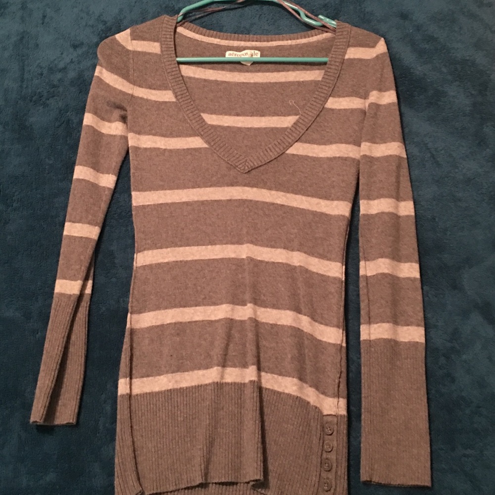 V-neck sweater